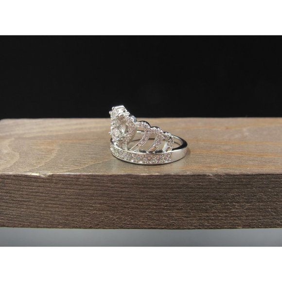 Size 8.25 Sterling Silver Beautiful Crown Cubic Zirconia Band Ring - Picture 4 of 9